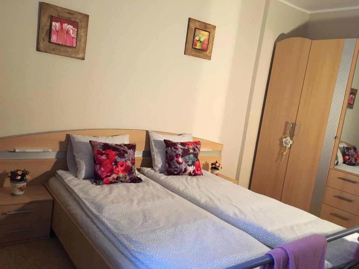 אודורהיו סקוייסק Kara Apartman מראה חיצוני תמונה