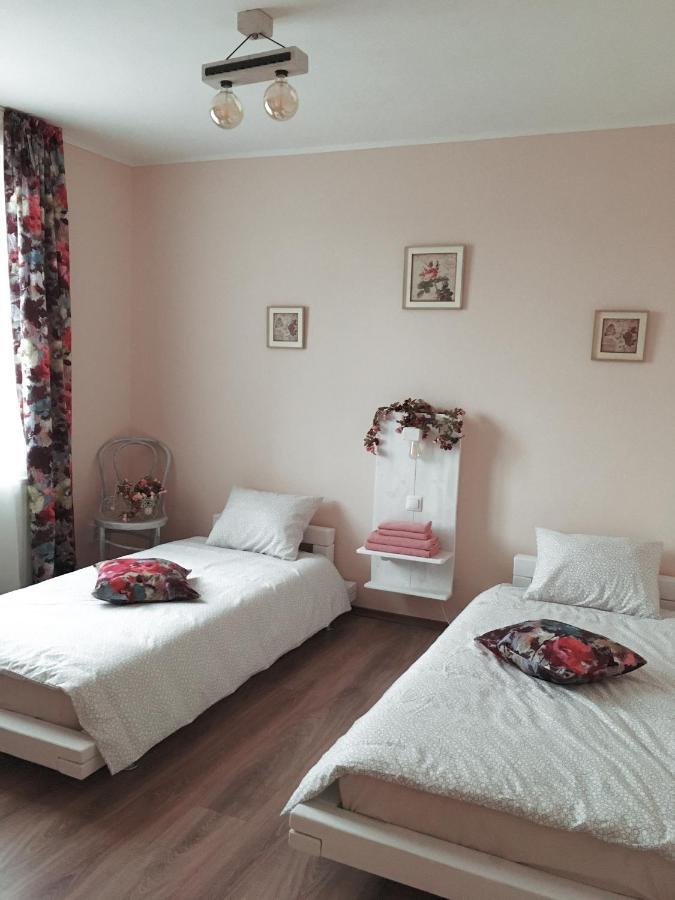 אודורהיו סקוייסק Kara Apartman מראה חיצוני תמונה
