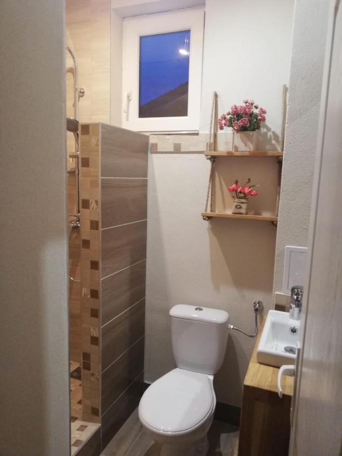 אודורהיו סקוייסק Kara Apartman מראה חיצוני תמונה