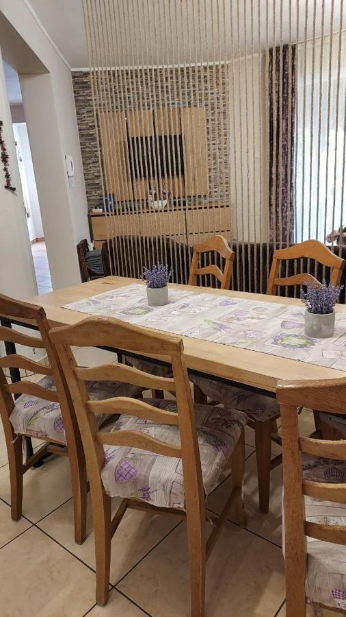 אודורהיו סקוייסק Kara Apartman מראה חיצוני תמונה